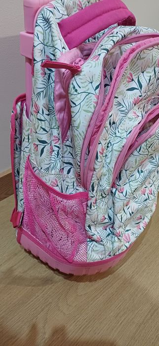 Mochila escolar e estojo