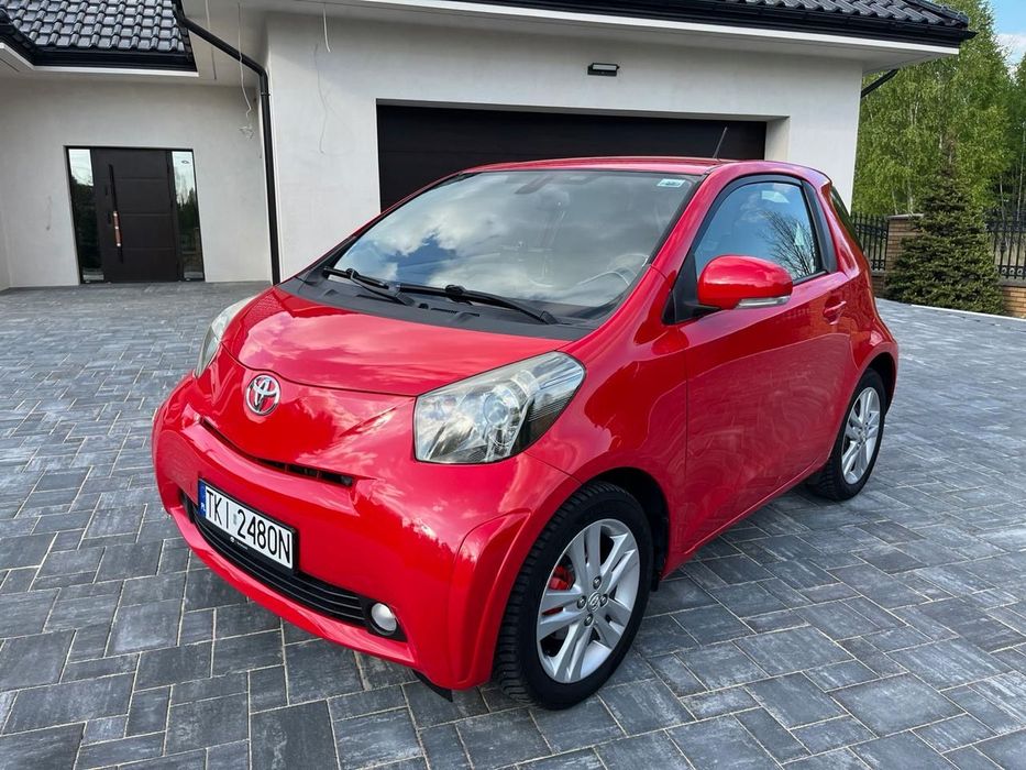 Toyota iQ Toyota IQ 1.3/6-bieg/KAMERY/CARPLAY/KEYLESS/ 100%Bezwypadkowy !!!