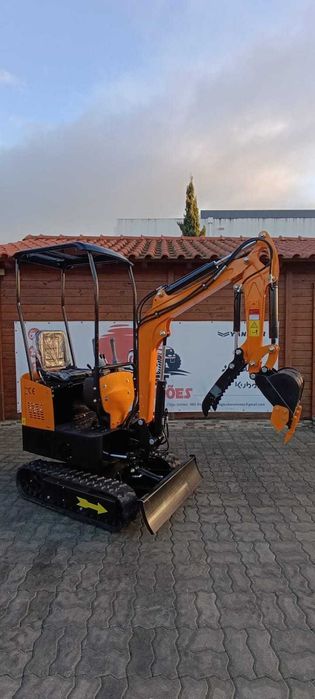 Mini Escavadora Giratória HT12 EXTRAS – 6650€ | ENTREGA GRATUITA
