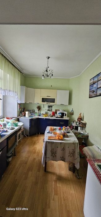 Продается часть дома в центре города!