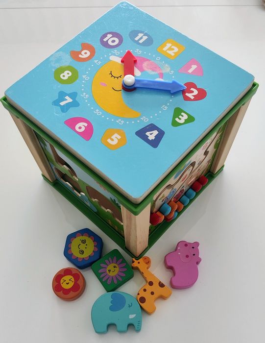 Conjunto de jogos e brinquedos infantis