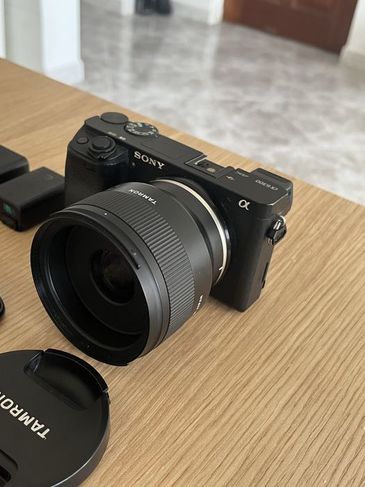 Sony a6300 + Objetiva