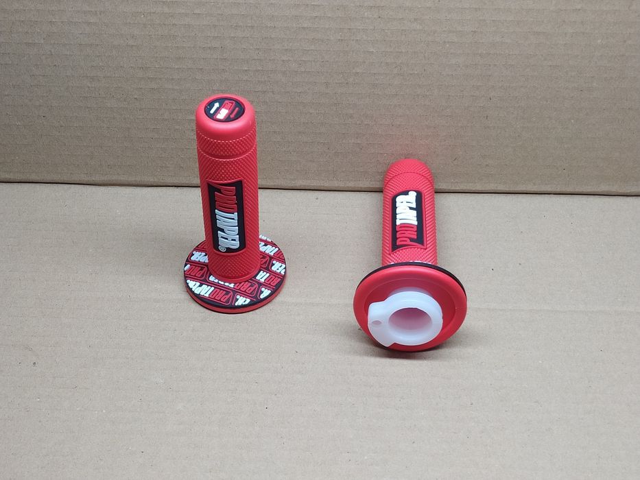 Ручки руля мото грипсы (пара) "PRO TAPER"  с ручкой газа, универсальне