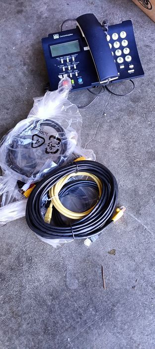 Máquina fotográfica antiga yachika um par de botas anti fogo e  outros