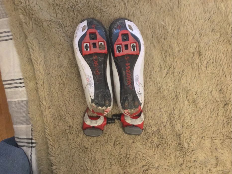 контактні шосейні кросівки Sworks 2013 року +контактні педалі Look