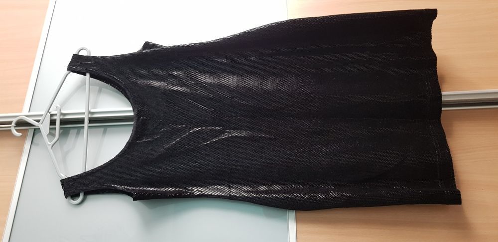 Sukienka czarna lśniąca r40