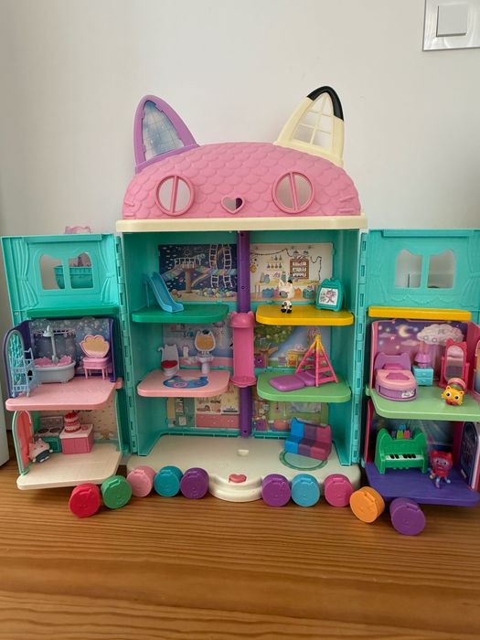 Casa da Gabby com 4 compartimentos extra