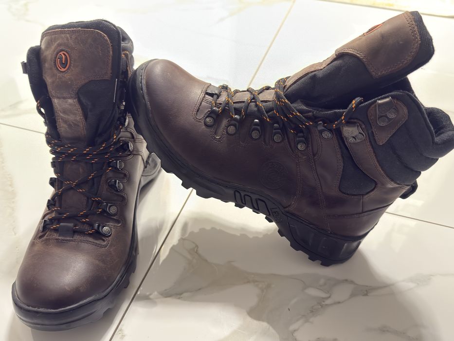 Nowe skórzane buty trekkingowe LESTA – r. 41 – brązowe