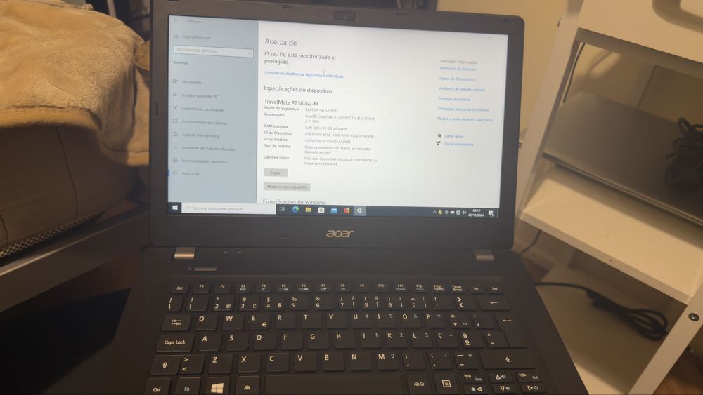 Acer TravelMate P238‑G2-M com Intel i5‑7200U e 8 GB de RAM