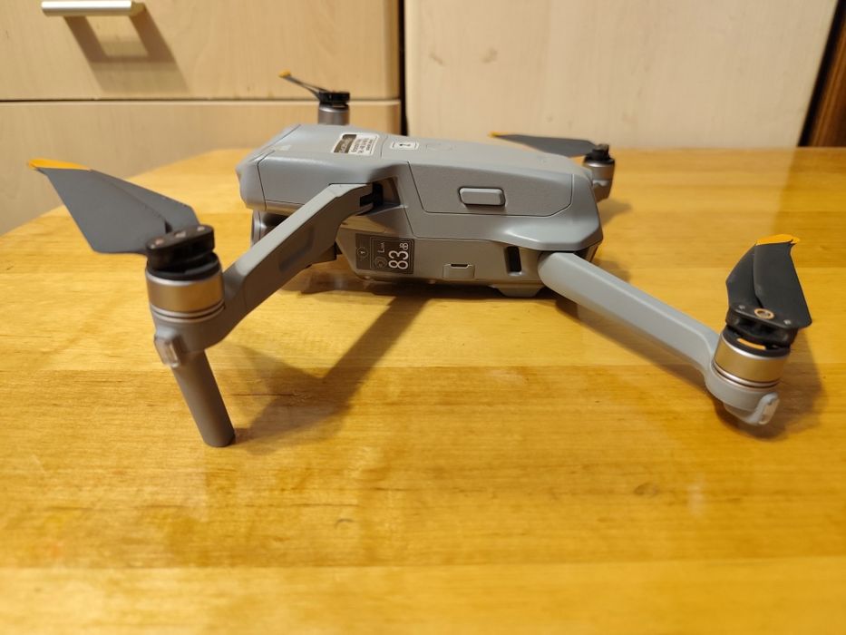 Dron DJI AIR 2S fly more combo