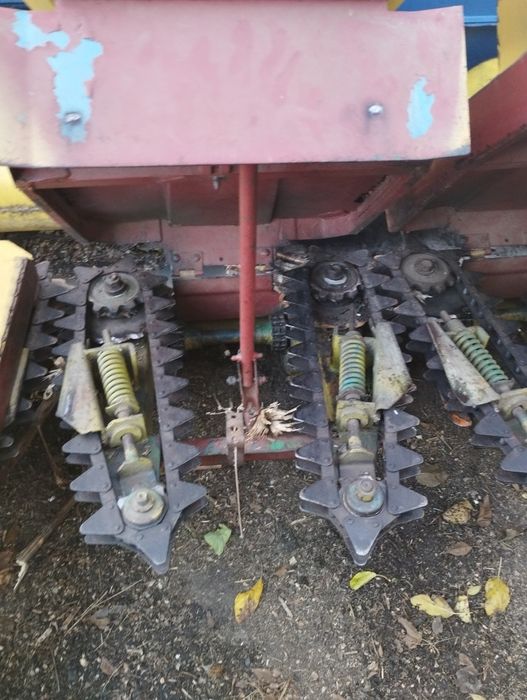 Продам жатку пзс соняшникова і кукурудзяна