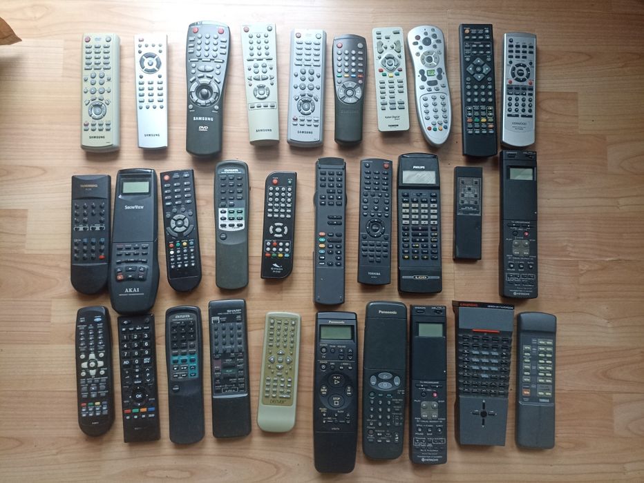 Pilot Sony Panasonic Samsung Pioneer Denon Loeve JVC Epson Philips