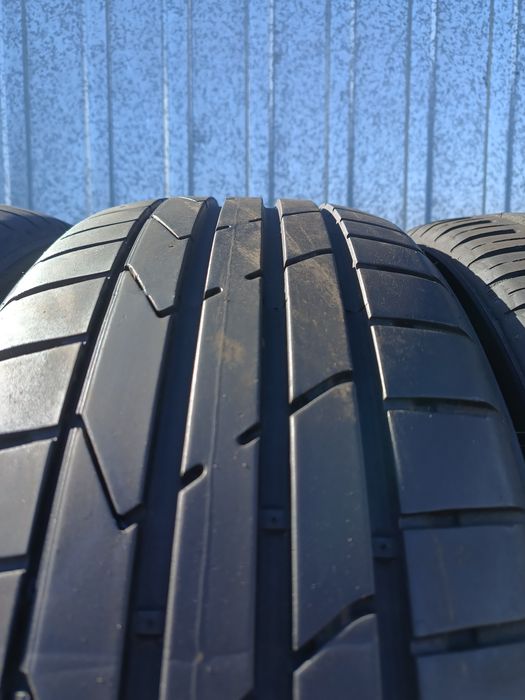 Opony letnie 225/45/19 Hankook/Uniroyal