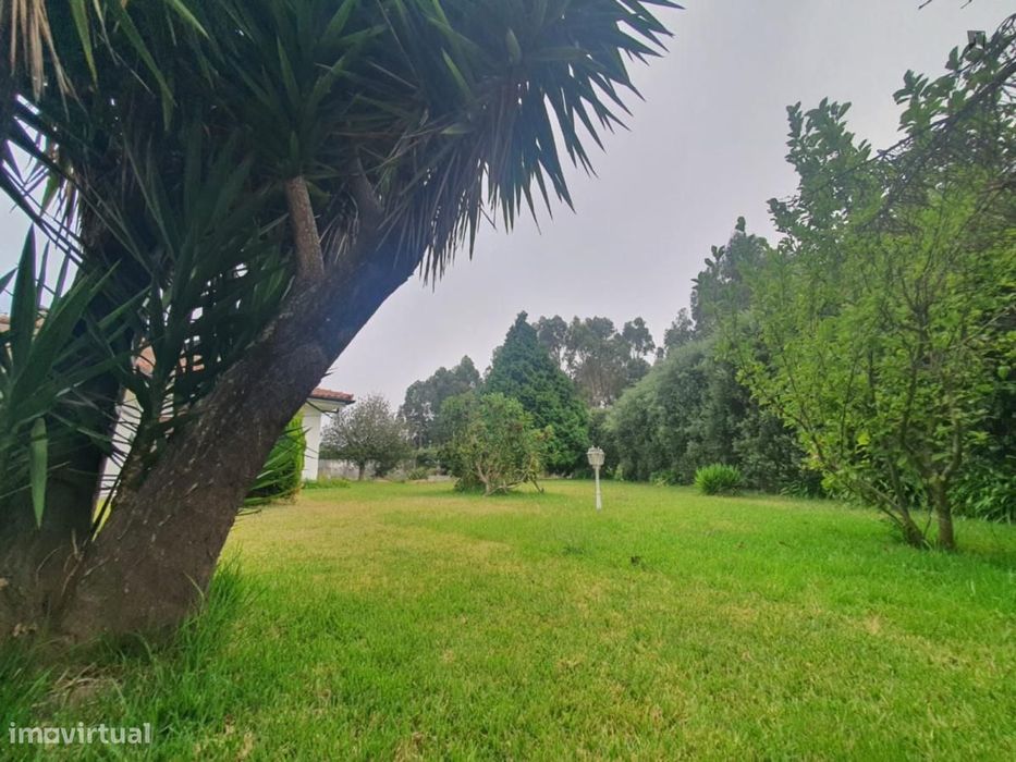 Quarto - localizado em Gulpilhares Porto