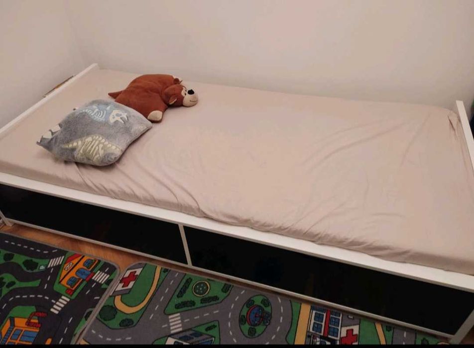 Łóżko Ikea flaxa z materacem 90x20
