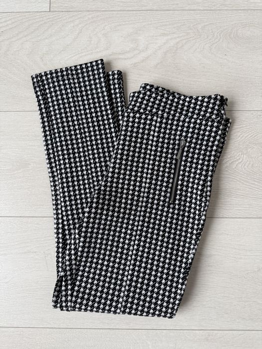 Nowe dzianinowe spodnie legginsy w pepitkę rozm.S