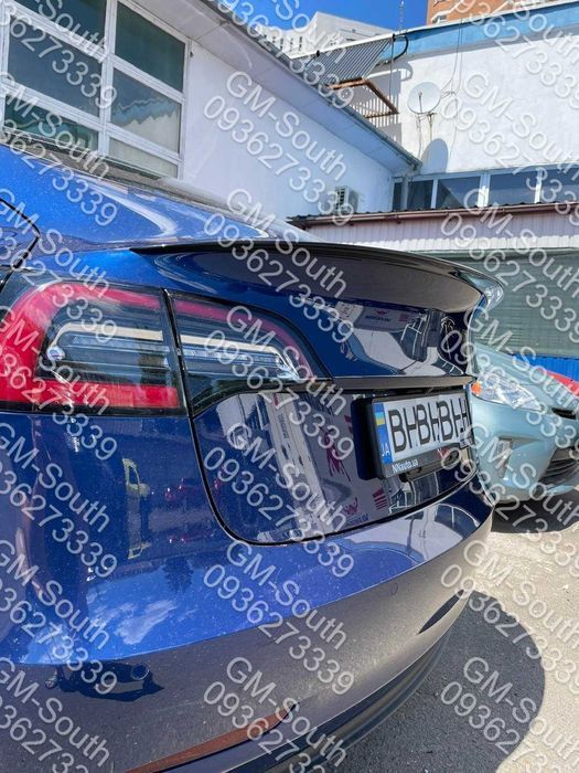 Tesla Model 3 Спойлер Сабля Spoiler на Крышку багажника 2017-2023