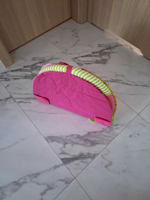 Sprzedam matę edukacyjną Playgro