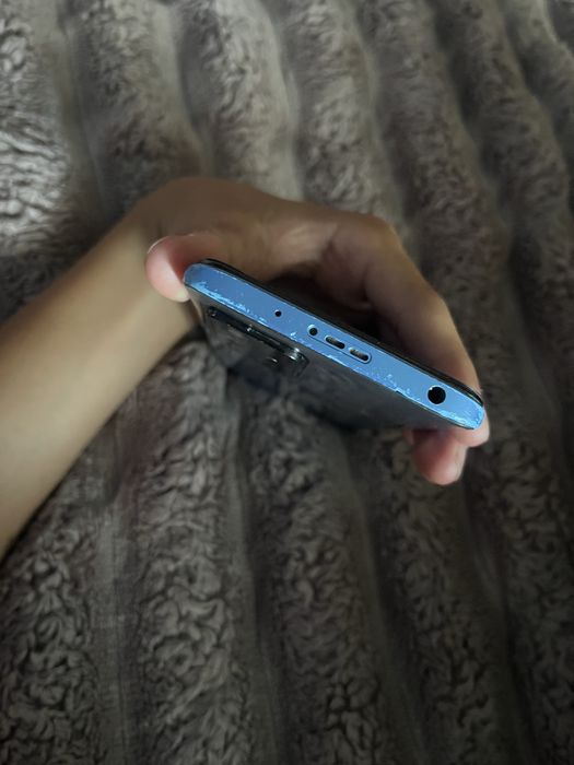 Телефон Redmi 10