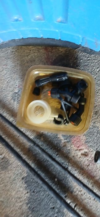 Pulverizador a pressão com lança telescópica