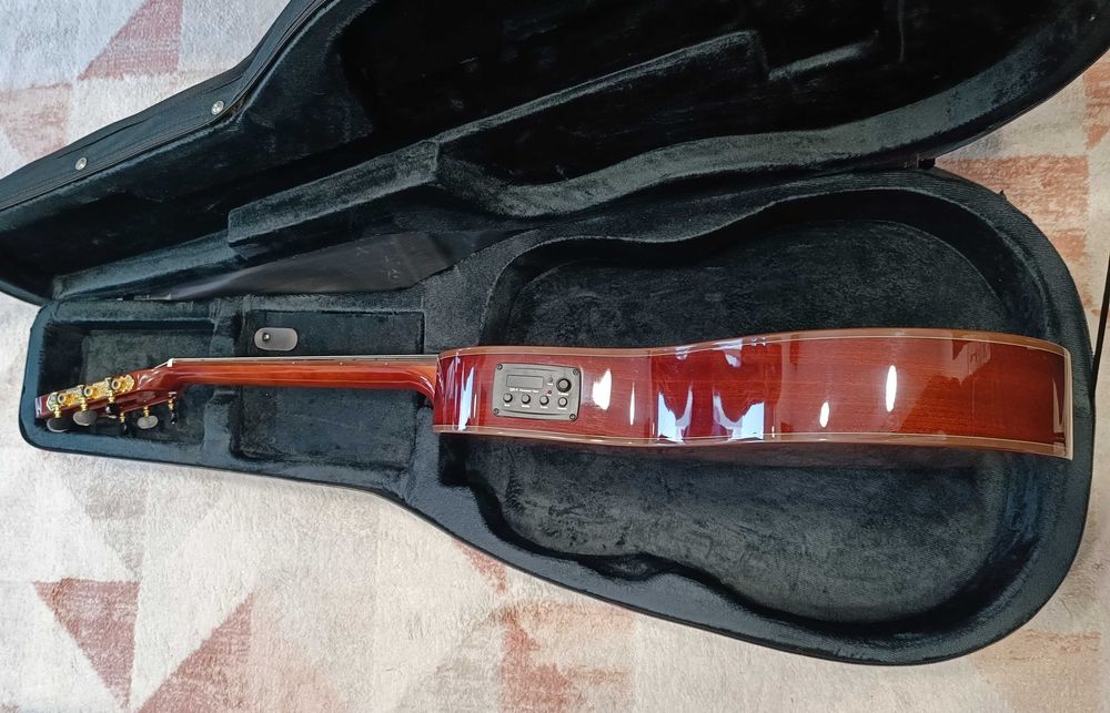 Ortiz Clássica Slim Body Amplificada