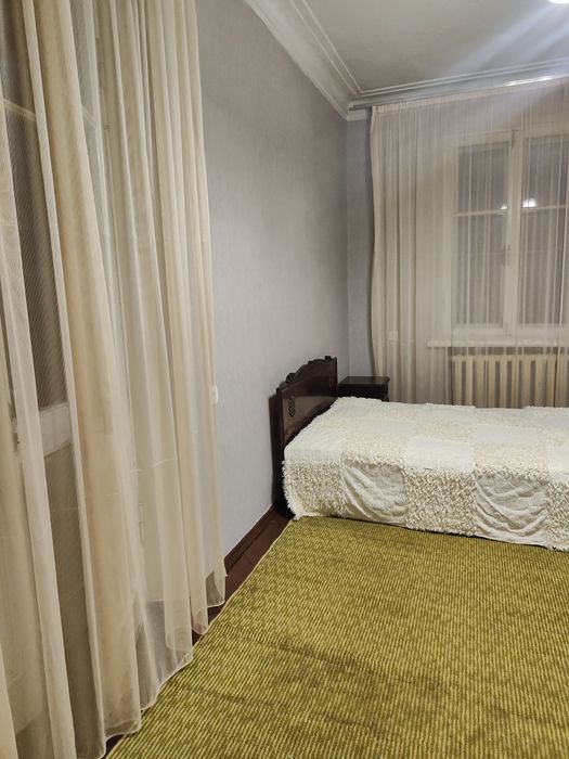 Здається 2-х кімн.  світло без відключень, центр