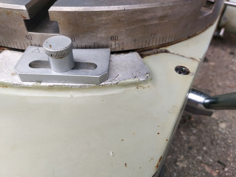 Стіл поворотний в зразковому стані