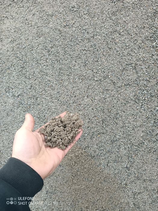 Цемент м 550 отличного качества 
Песок речной 500 грн
Песок беляевский