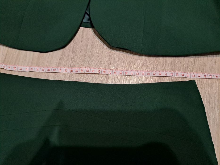 Костюм класичний зі спідницею