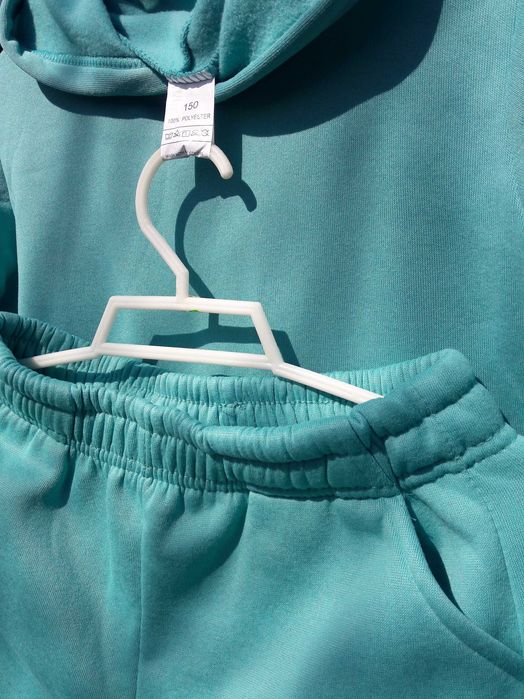 Новий ! Жовтий спортивний костюм  140 см = акція 380 грн !