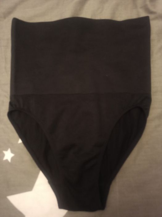 Majtki ściągające czarne