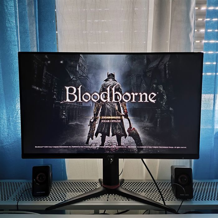 PS4 Slim Desbloqueada + Extras