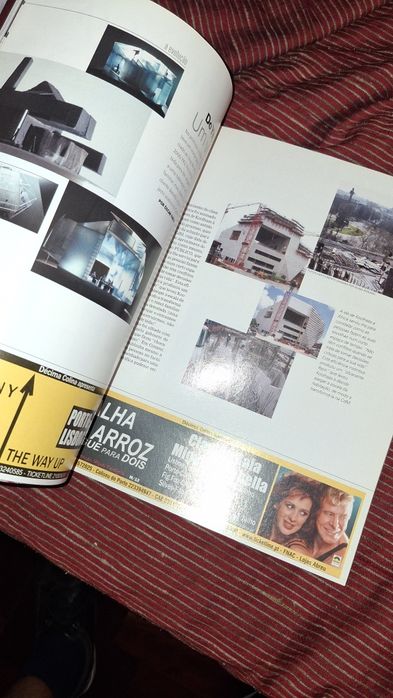 Revista especial Casa da Música abertura 2005 edição público