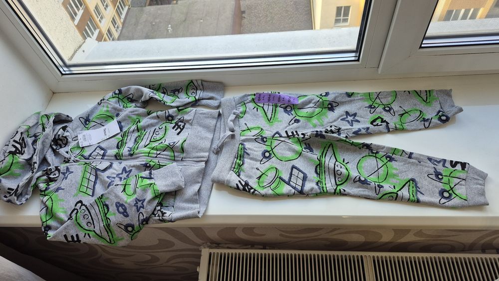 Новий костюм Sinsey 104р