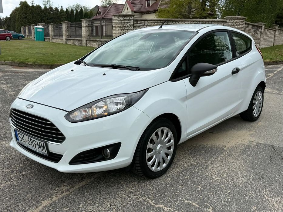 Ford Fiesta van 2 osoby bardzo zadbany bogata weersja  fakrtura vat