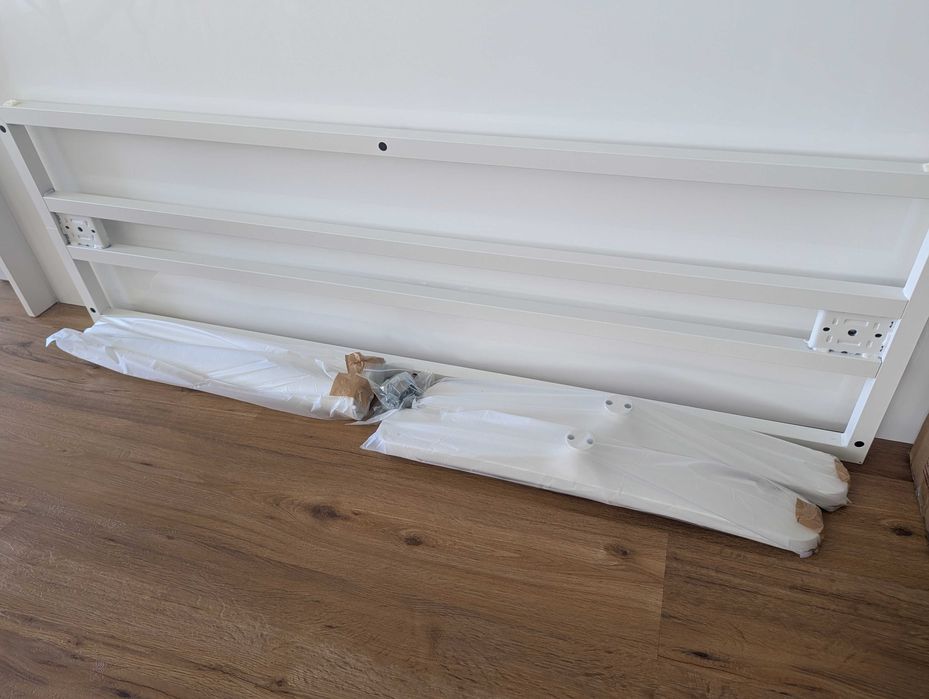 Estrutura de mesa IKEA BEKANT (branca) (sem tampo)