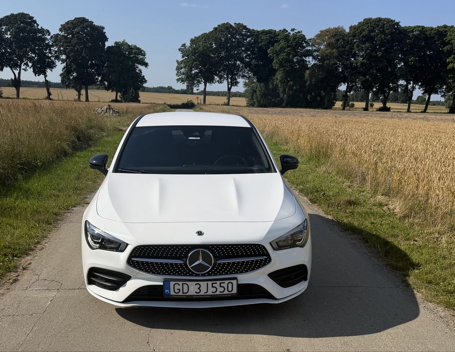 Mercedes Benz CLA 200