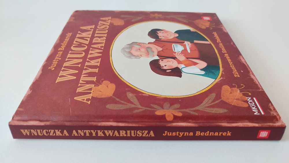 Książka ,,Wnuczka antykwariusza,, Justyna Bednarek