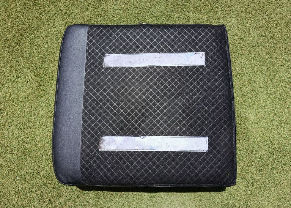 4 Almofadas de Sofá 65x70cm + Capa Protetora | 4 Sofa Cushions 65x70cm + Protective Cover