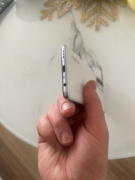 Realme gt master 8/256 gb white
