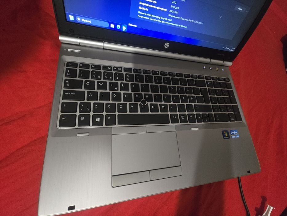 Laptop HP 8570p i5 8GB SSD radeon port rs232