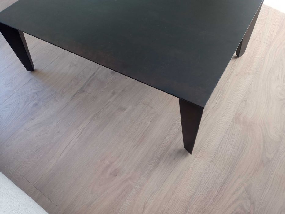 Mesa de centro em madeira - da marca Portico