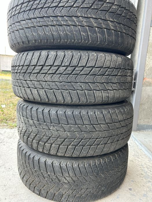 Резина зимова з дисками R16 205/55 Nexen
