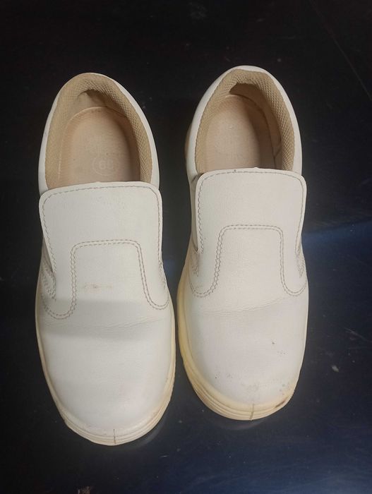 Buty przemysłowe białe