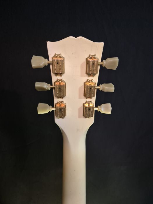 Gibson Les Paul Studio ebony fretboard