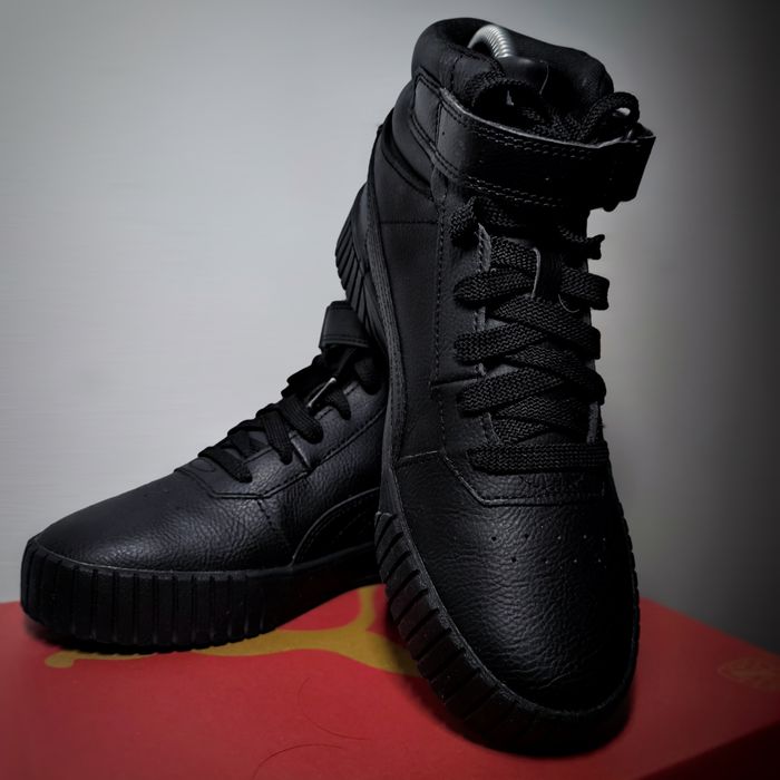 Puma Carina 2.0 Mid 38 jak nowe