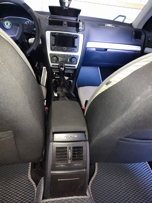 Продам власний сімейний автомобіль