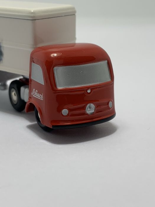 Mercedes Schuco Piccolo 1:90