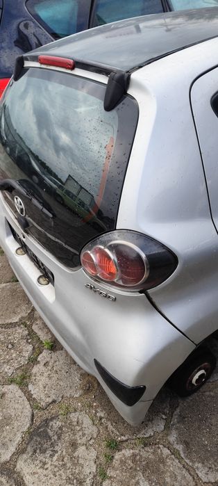 Toyota Aygo całe auto na części lakier 1E7