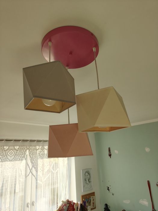 Sprzedam lampę sufitowa na 3 żarówki